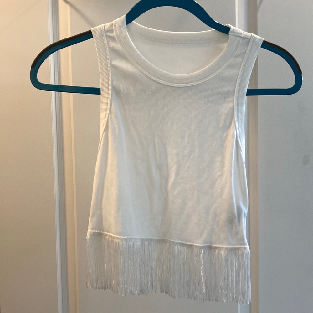NWOT: White fringe crop tank